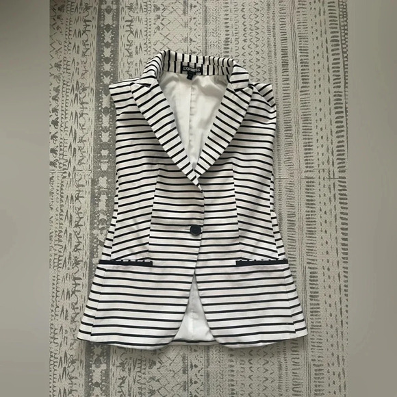 Express black and white striped button vest‎ - Picture 2 of 7